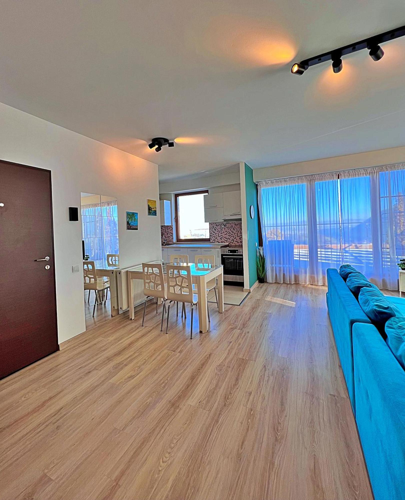Coroni Seasons Apart With Panoramic View บราชอฟ ภายนอก รูปภาพ
