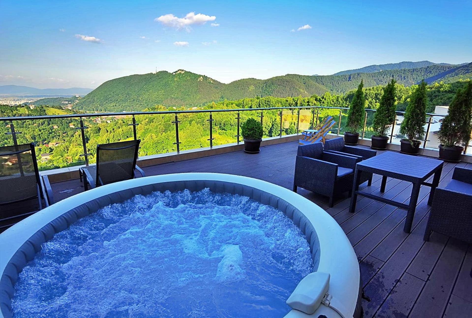 Coroni Seasons Apart With Panoramic View บราชอฟ ภายนอก รูปภาพ